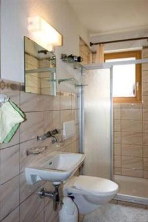 Studio In Chasa Quirin Цернец Номер фото